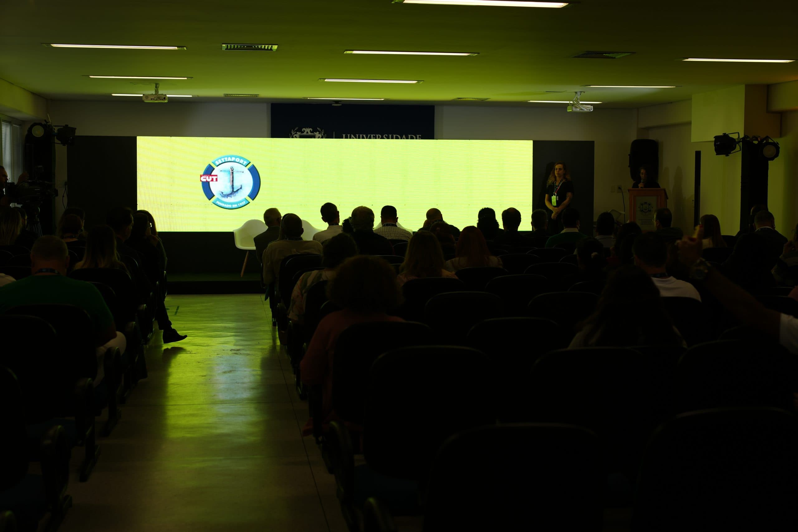 Vista do auditório durante uma apresentação do Seminário de ODS